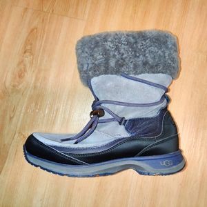UGG snowboots